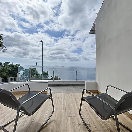 Breeze House 1 By Atlantic Caniço