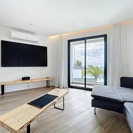 Breeze House 1 By Atlantic Caniço