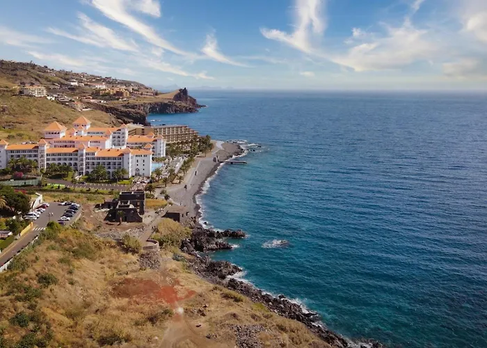 Breeze House 1 By Atlantic * Canico (Madeira)