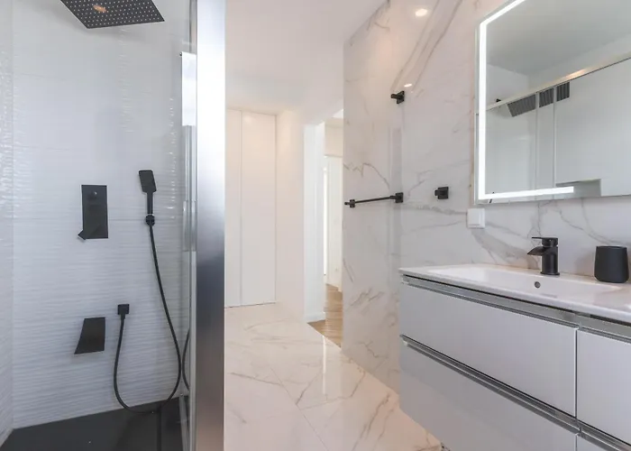 Breeze House 1 By Atlantic * Canico (Madeira)